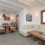 4 Bedroom Valerie With Private Swimming Pool Villa *