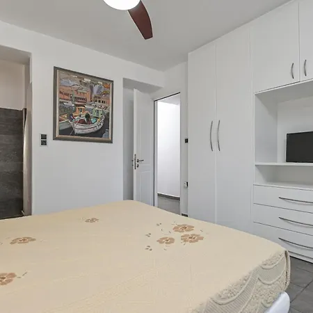 4 Bedroom Valerie With Private Swimming Pool Villa *