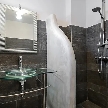 4 Bedroom Valerie With Private Swimming Pool Villa