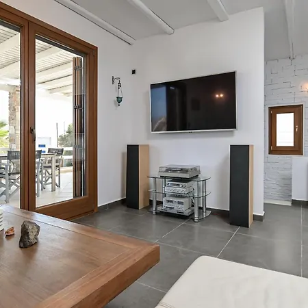 Villa 4 Bedroom Valerie With Private Swimming Pool *