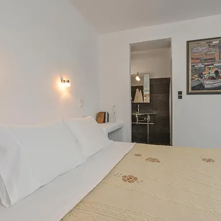 Villa 4 Bedroom Valerie With Private Swimming Pool *